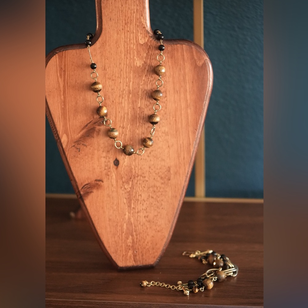 Vintage Tanner set, necklace and matching bracelet A37